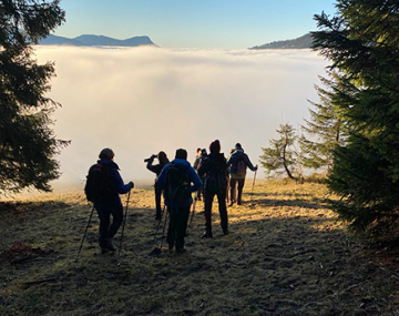 randonnée montagne en sortie adulte polyèdre seynod annecy